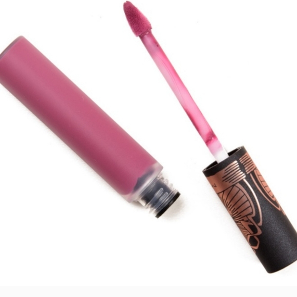 MAC x Pony Park Limited Edition Matte Lip Mousse - Beck and Call - Picture 11 of 11